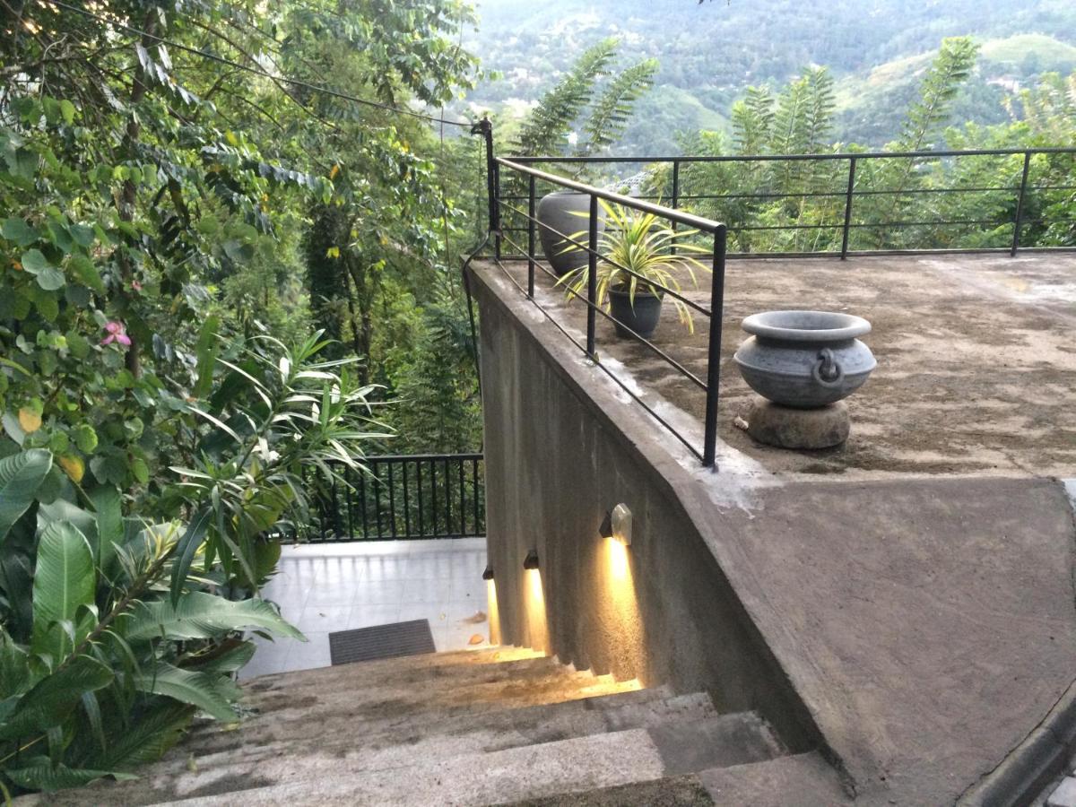 Selyna Sky Terrace Acomodação com café da manhã Kandy Exterior foto